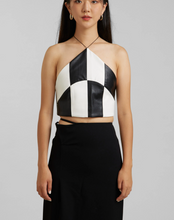 Load image into Gallery viewer, Kijun - Triangle Chess Top